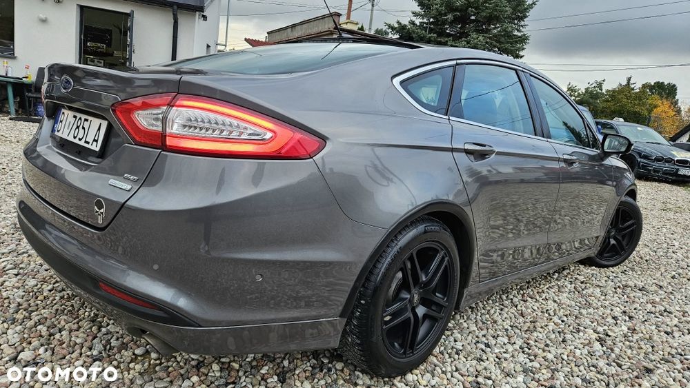Ford Fusion - 7
