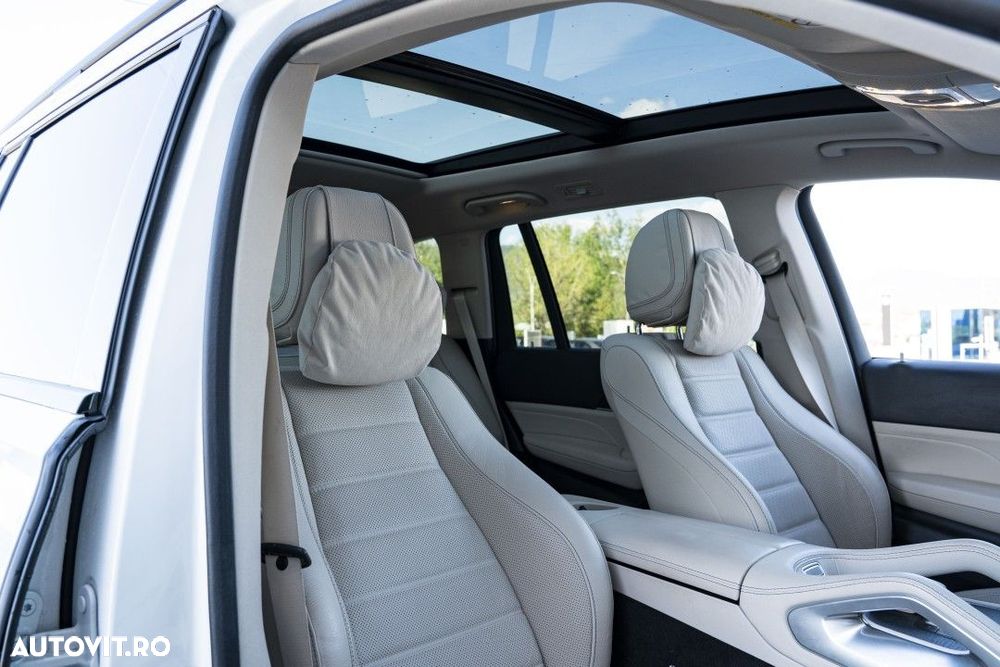 Mercedes-Benz GLS - 11