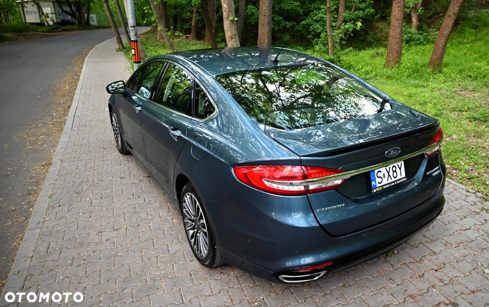 Ford Fusion 2.0 EcoBoost Titanium - 18