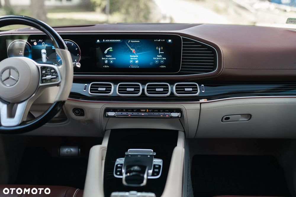 Mercedes-Benz GLS Maybach 600 4Matic 9G-TRONIC - 32