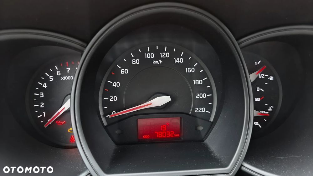 Kia Rio 1.2 M - 6