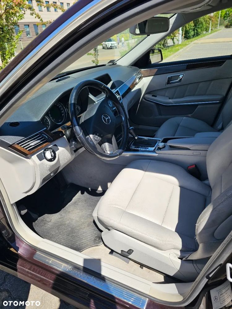 Mercedes-Benz Klasa E 220 CDI BlueEff Elegance - 12