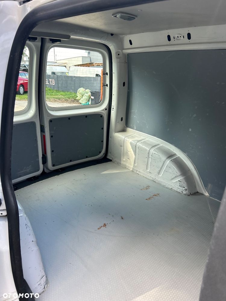 Volkswagen Caddy - 22