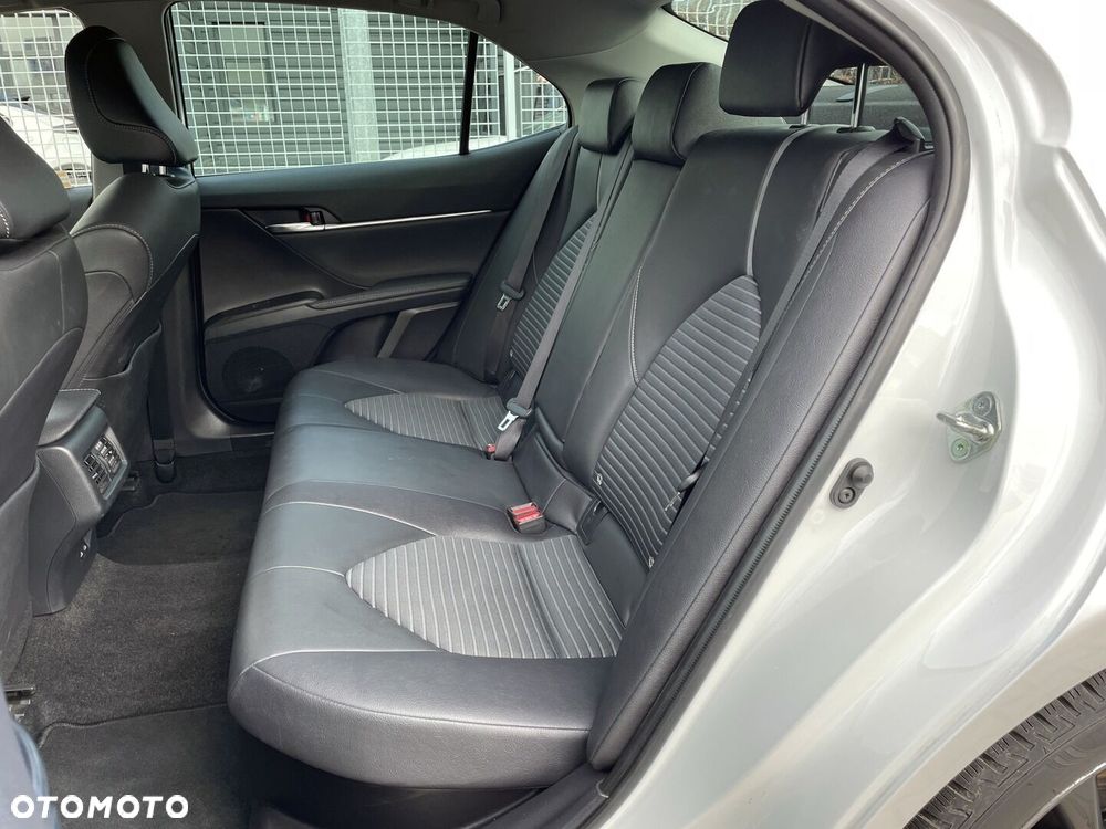 Toyota Camry 2.5 Hybrid Prestige CVT - 13