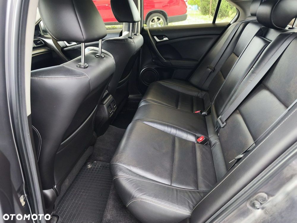 Honda Accord - 16