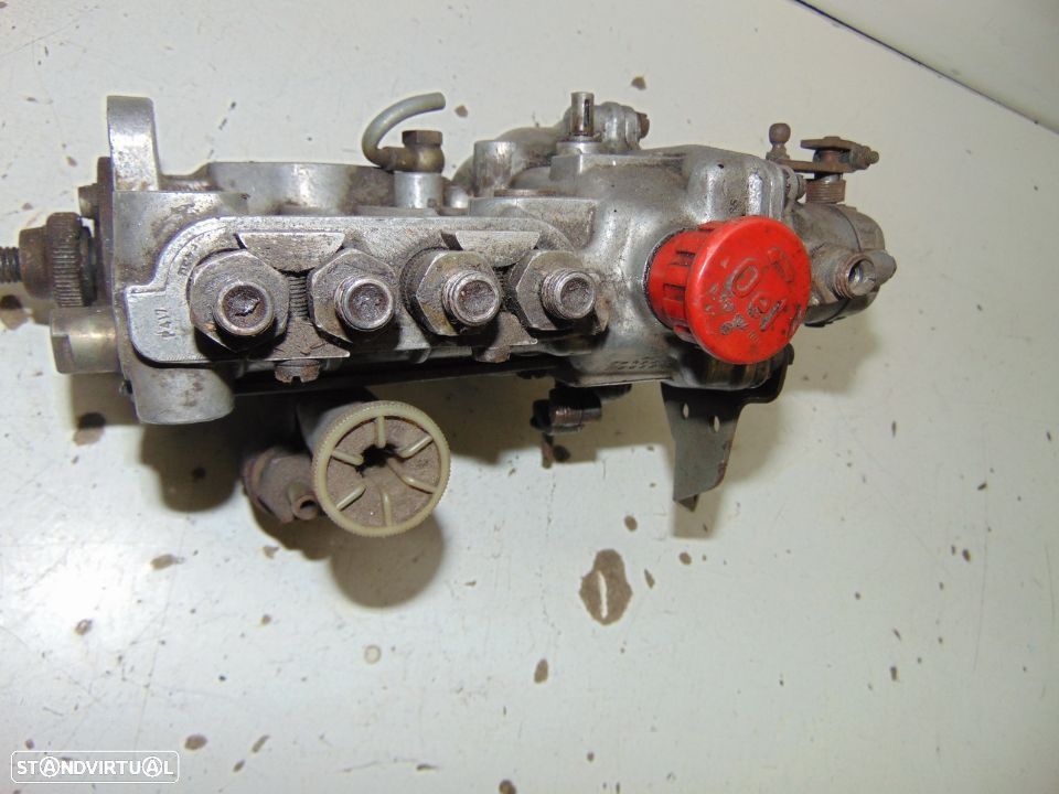 Mercedes w 110 ponton bomba injectora - 2