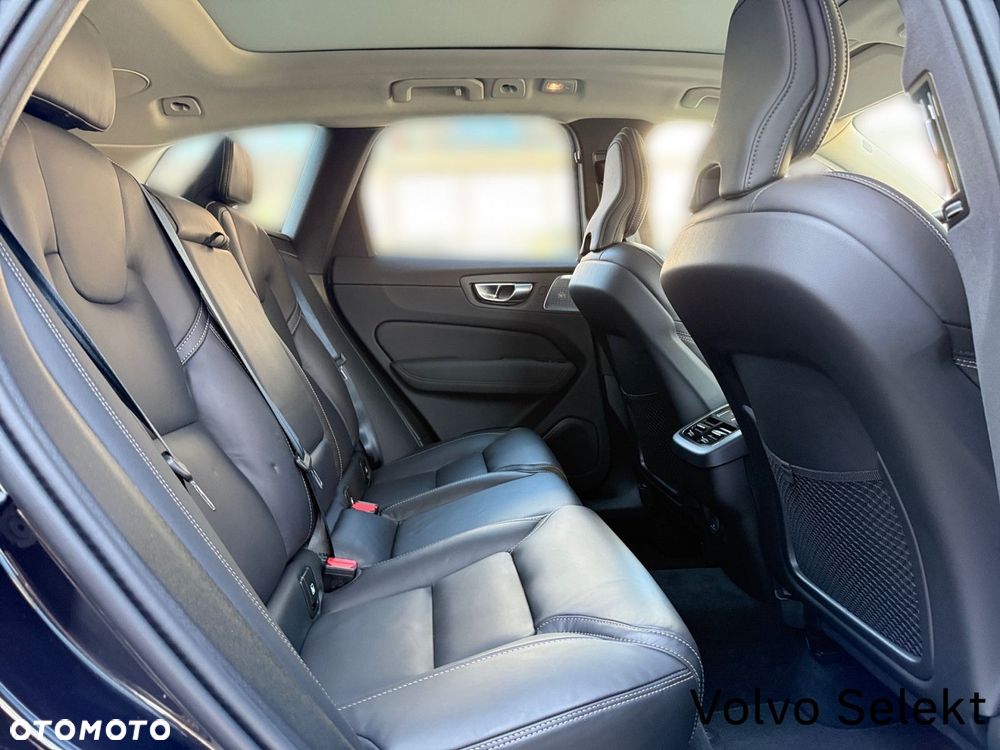 Volvo XC 60 - 30