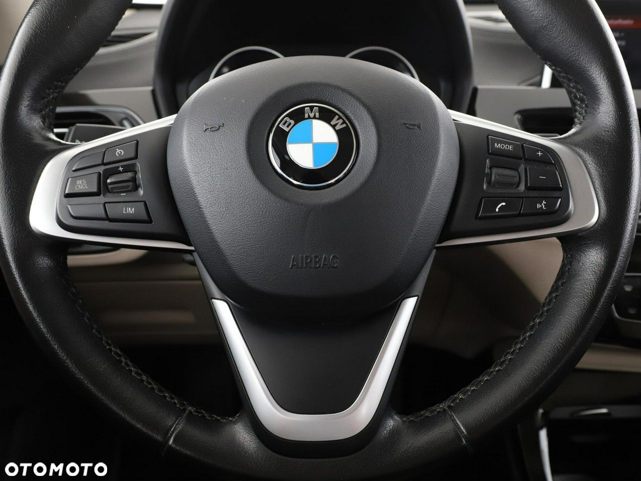 BMW X1 sDrive18d xLine - 21