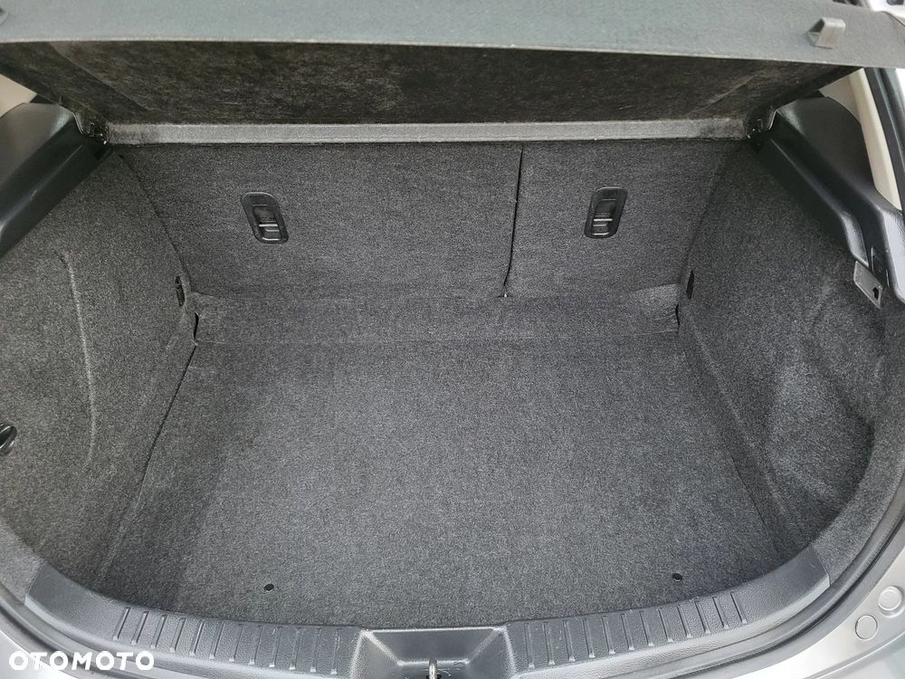 Mazda 3 1.6 MZR Kenko - 17