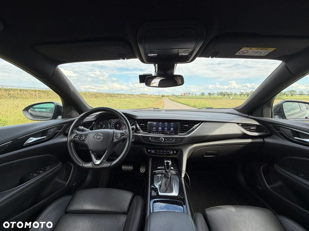 Opel Insignia CT 1.5 T Exclusive S&S - 23