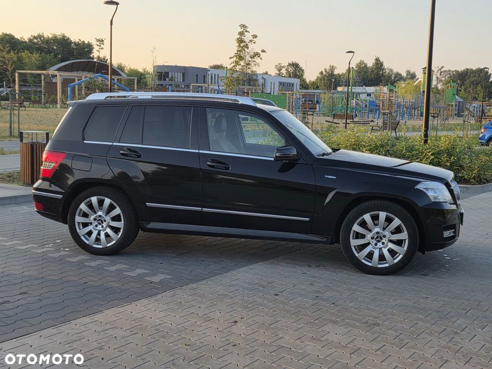 Mercedes-Benz GLK 220 CDI (BlueEFFICIENCY) 7G-TRONIC - 2