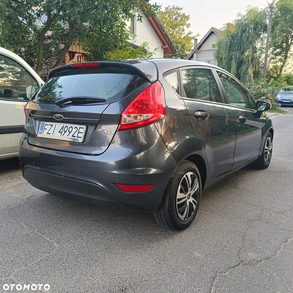 Ford Fiesta - 6