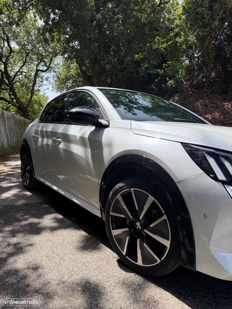 Peugeot e-208 GT - 6
