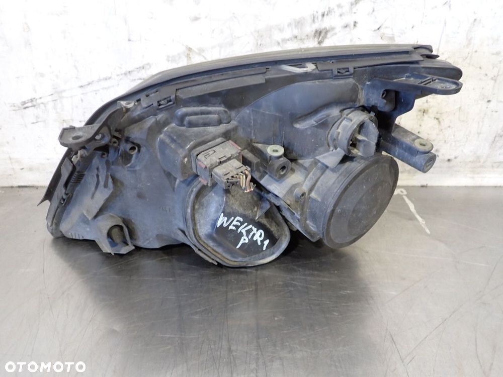 LAMPA PRAWA PRZEDNIA OPEL VECTRA C 2.2 155888-00 - 7