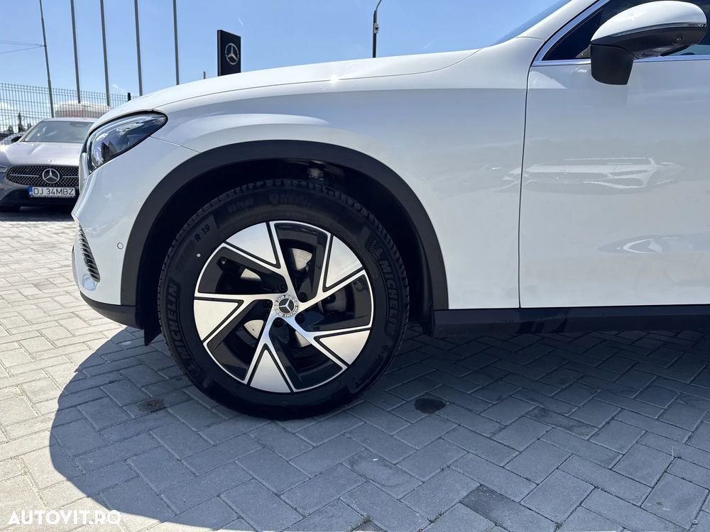 Mercedes-Benz GLC 220 d 4MATIC MHEV - 17