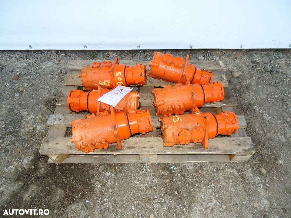 Repartitor rotire excavator Doosan  cod. 2480-6043 - 2