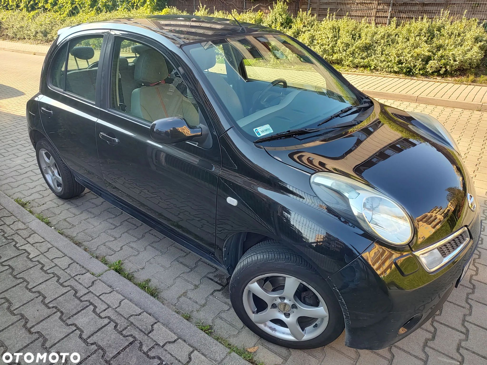 Nissan Micra 1.6 Active Luxury - 1