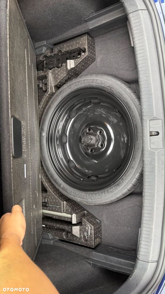 Volkswagen Golf - 18