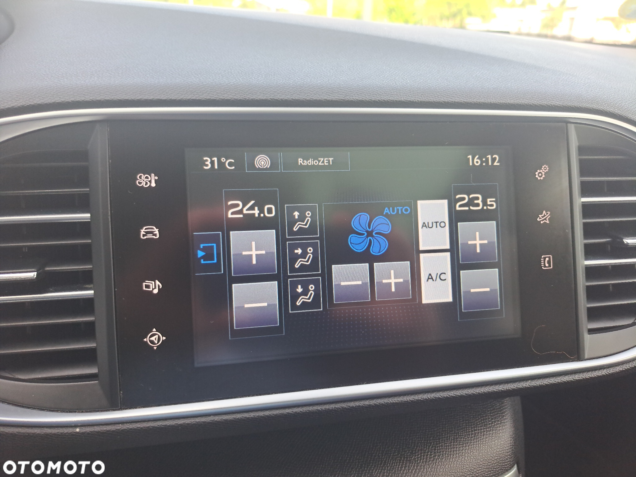 Peugeot 308 2.0 HDi Allure - 19