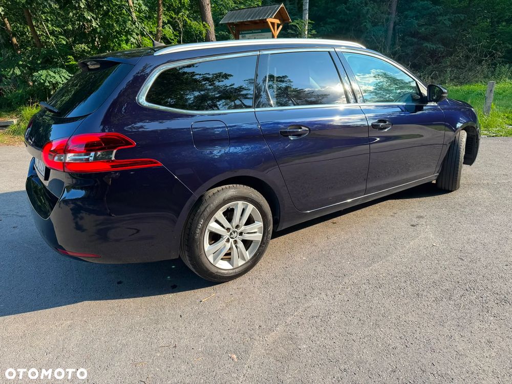 Peugeot 308 BlueHDi 130 Stop & Start Allure - 26
