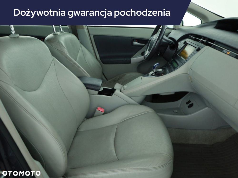 Toyota Prius - 9