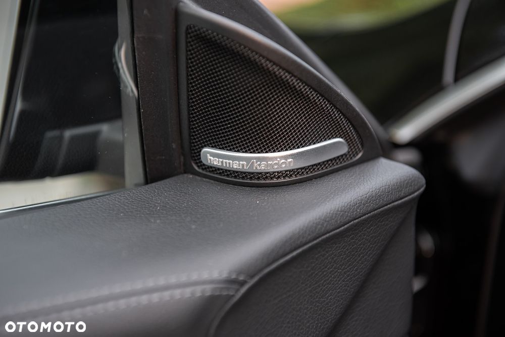 Mercedes-Benz CLA 250 7G-DCT StreetStyle - 31