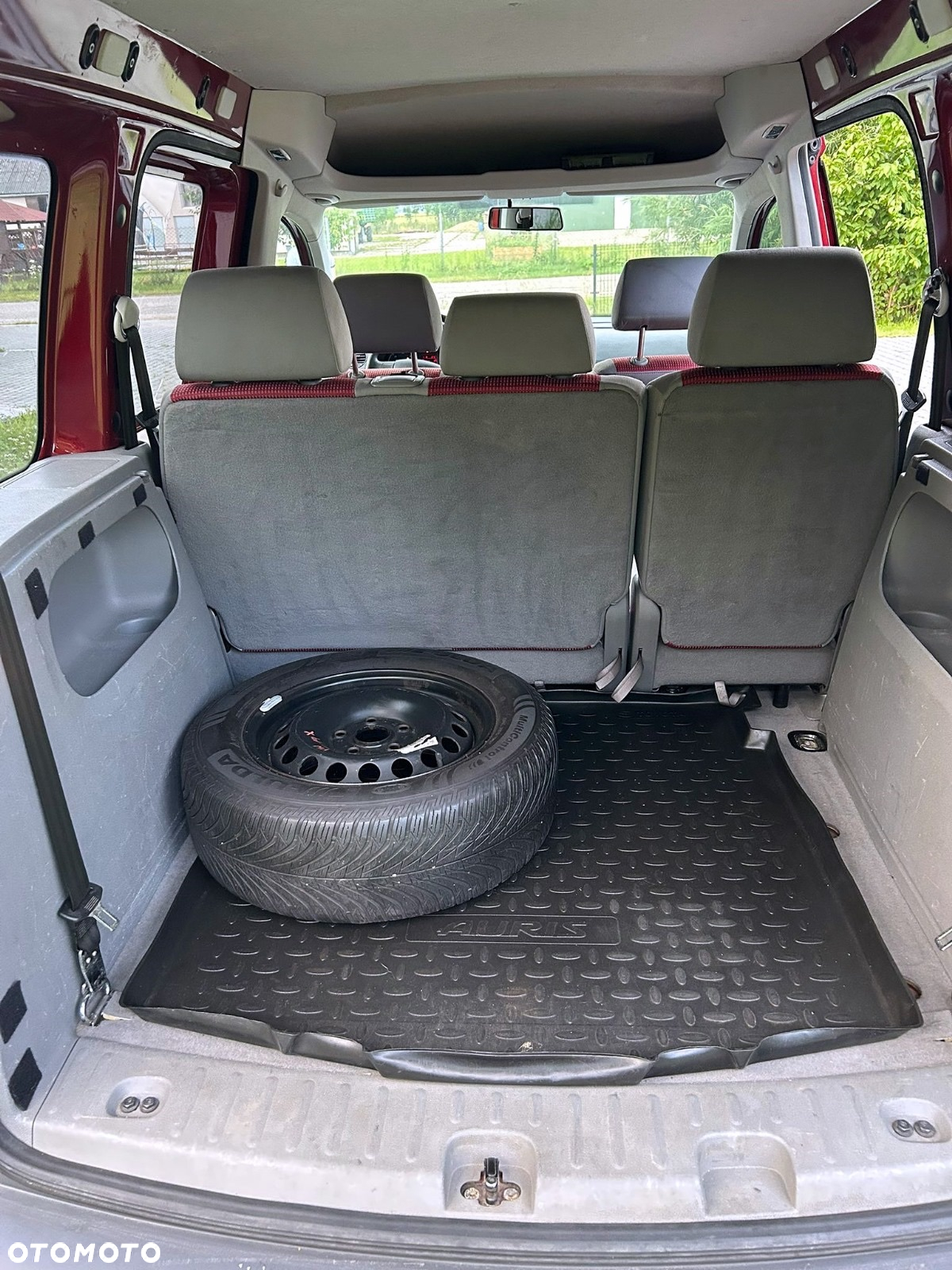 Volkswagen Caddy - 9