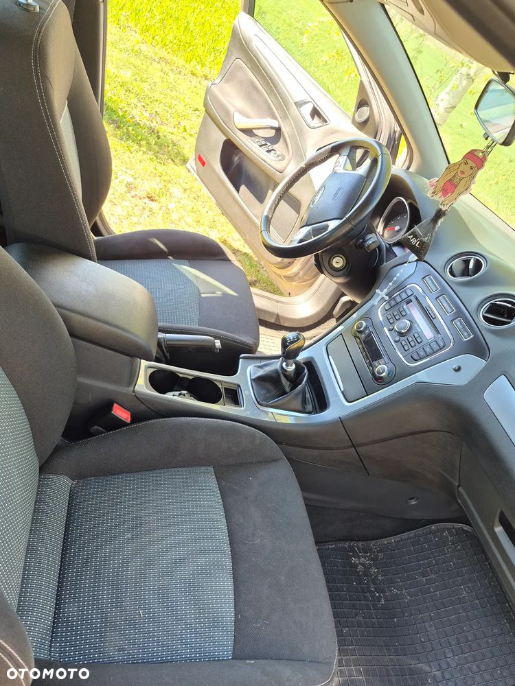 Ford Mondeo 1.6 T Gold X - 12