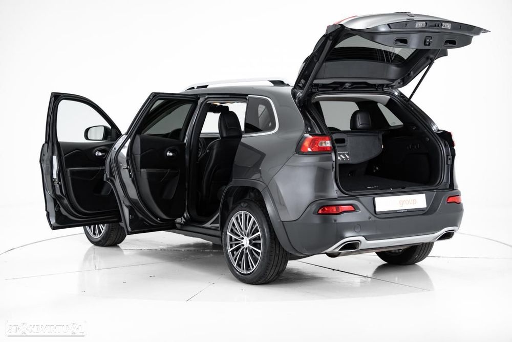 Jeep Cherokee - 6