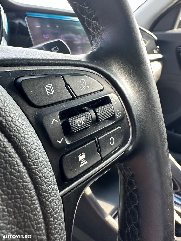 Kia Niro 1.6 GDI PHEV 2WD OPF Aut. Edition 7 - 24