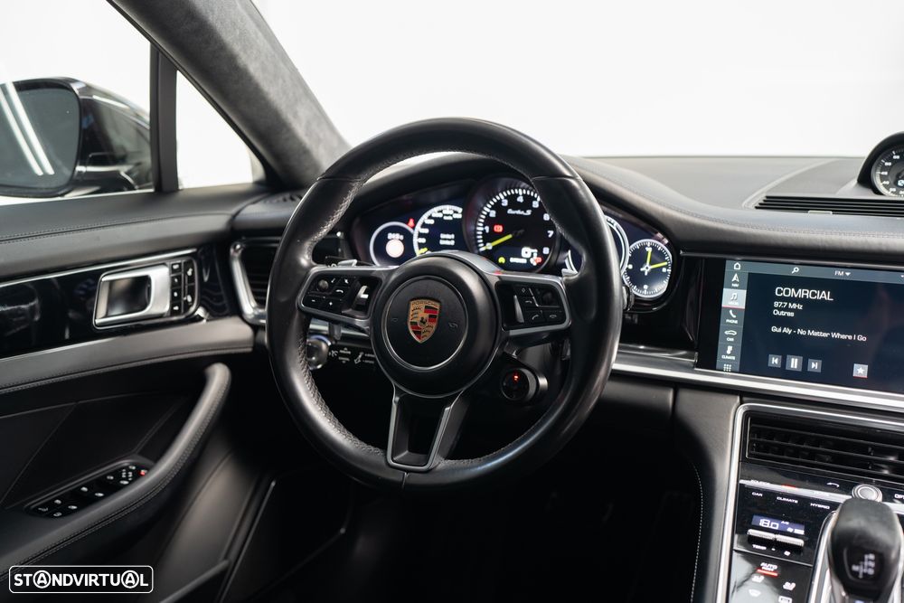 Porsche Panamera Sport Turismo Turbo S E-Hybrid - 10