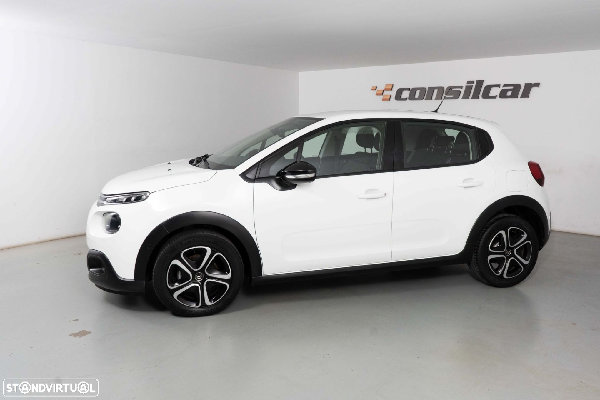 Citroën C3 1.2 PureTech Shine EAT6 - 6