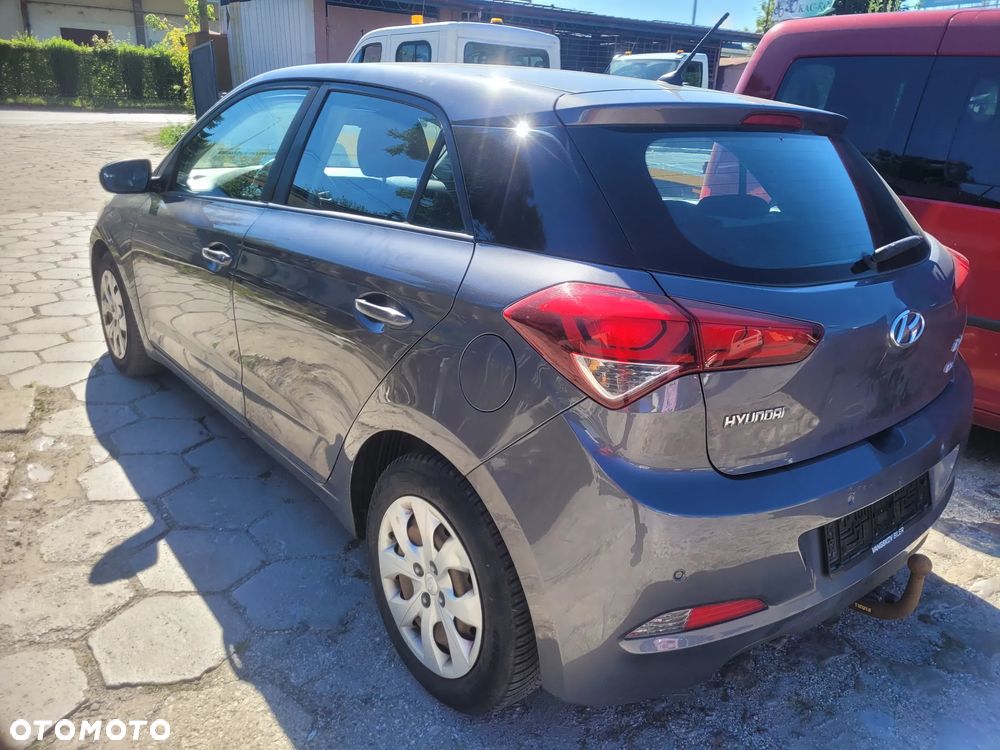 Hyundai i20 blue 1.2 YES Silver - 5
