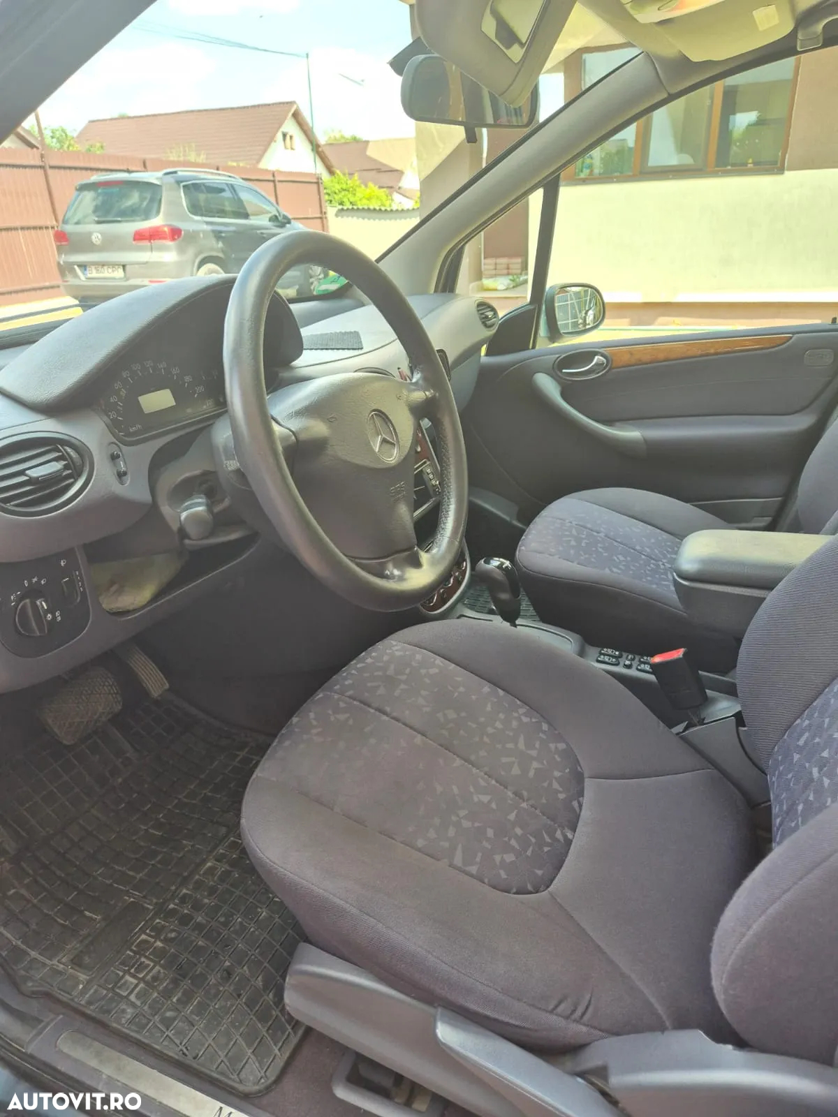 Mercedes-Benz A - 13