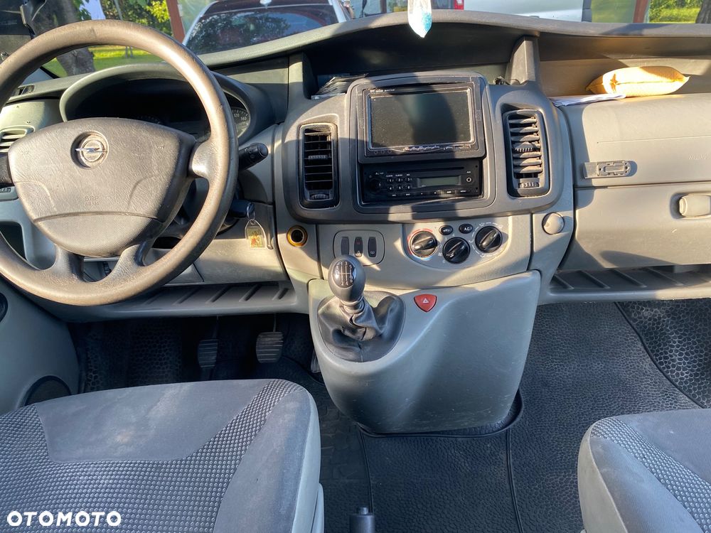 Opel Vivaro - 14