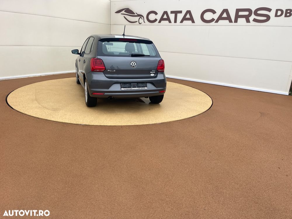 Volkswagen Polo 1.4 TDI CR BMT Comfortline - 12