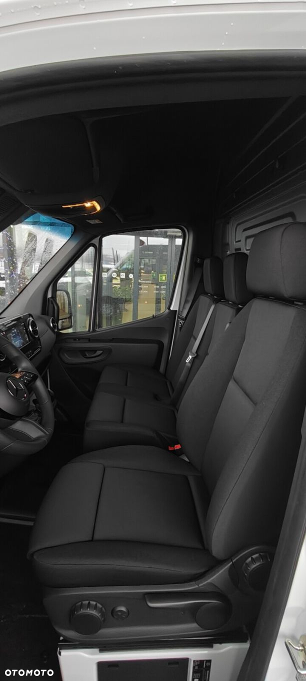 Mercedes-Benz Sprinter 317 CDI KA OM654 - 12