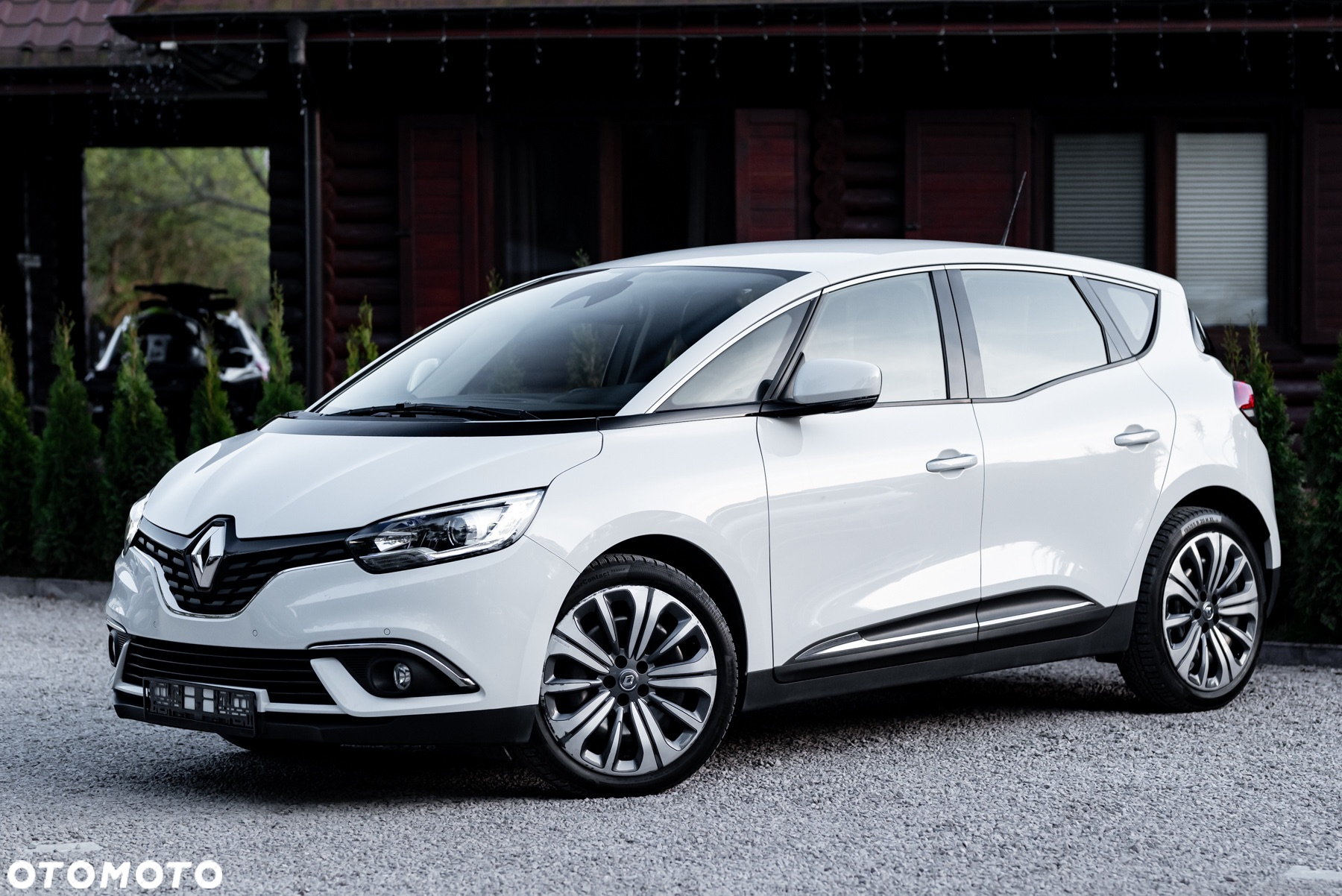 Renault Scenic TCe 140 GPF EDC INTENS - 3