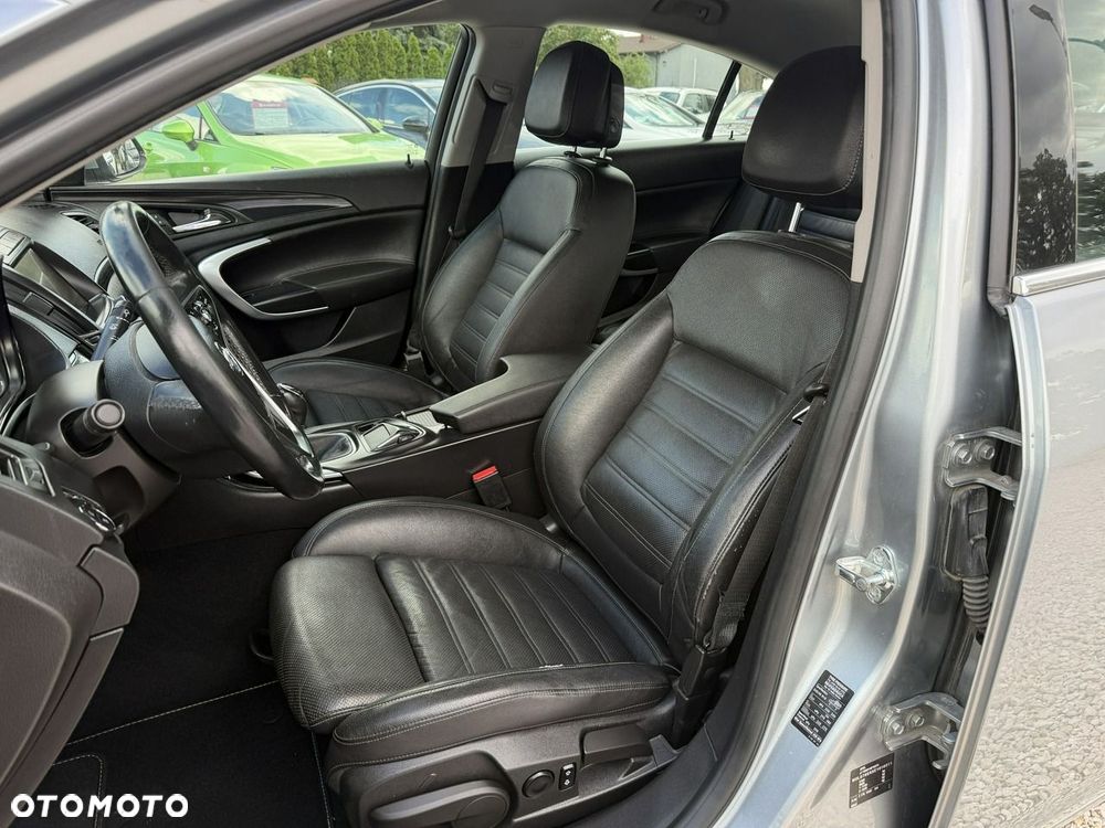 Opel Insignia - 15