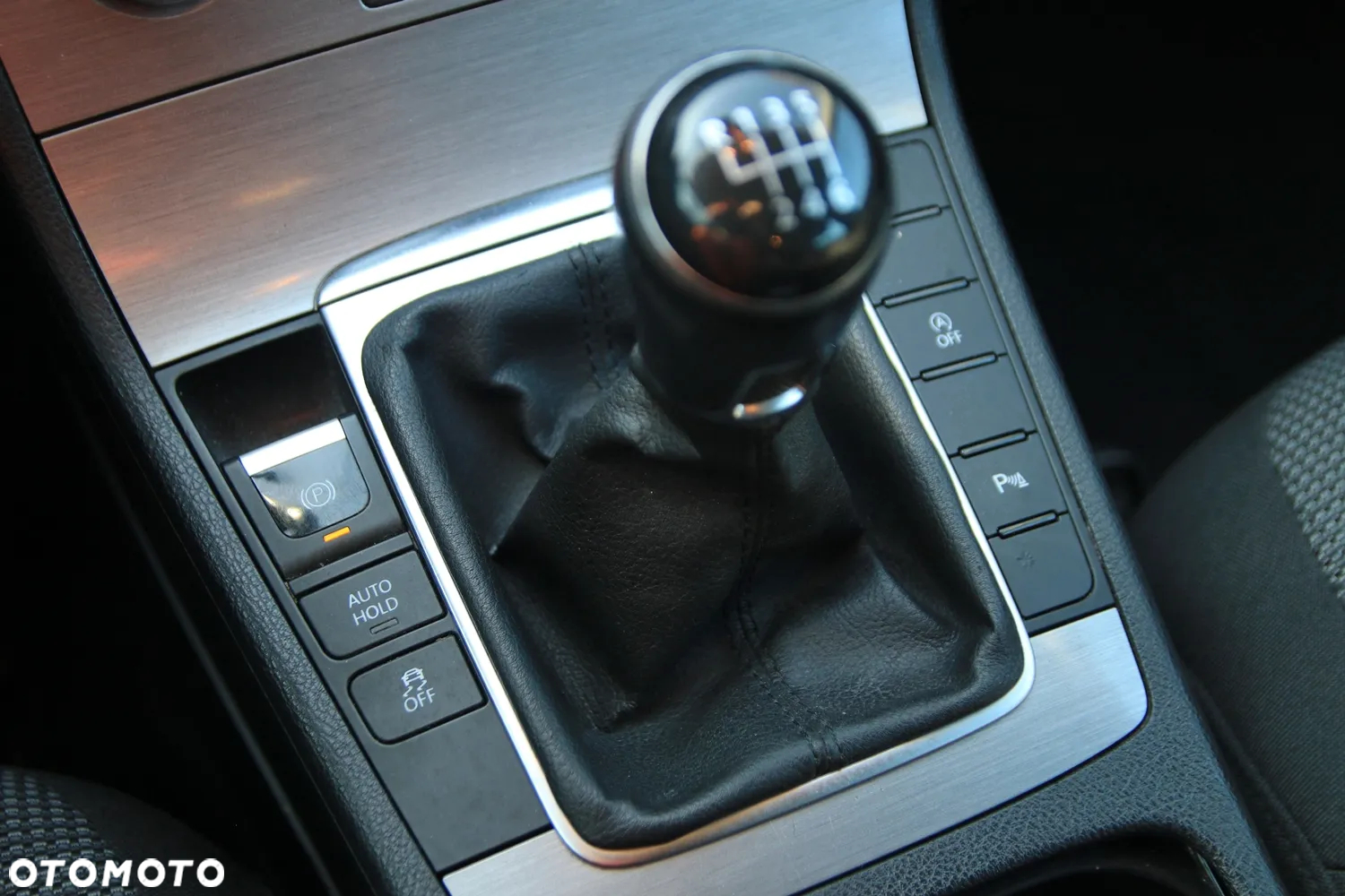 Volkswagen Passat - 13