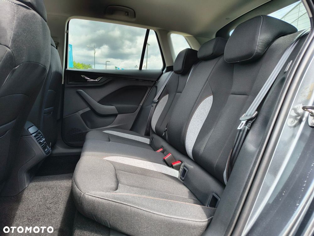 Skoda Kamiq 1.5 TSI Drive DSG - 17