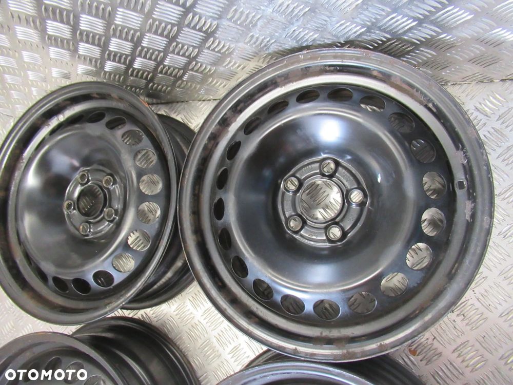 Felgi Audi a1 6Jx15 et29 5x100 8X0 - 8