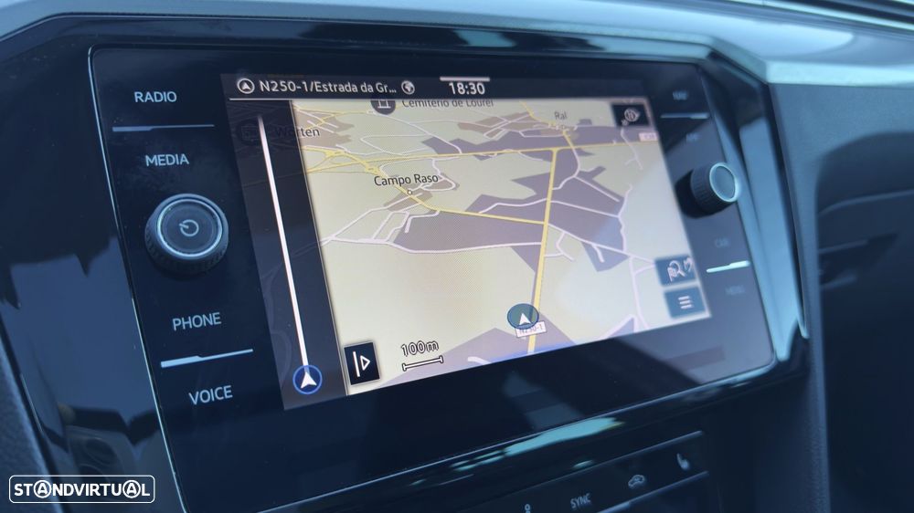 VW Passat Variant 2.0 TDI Business DSG - 21