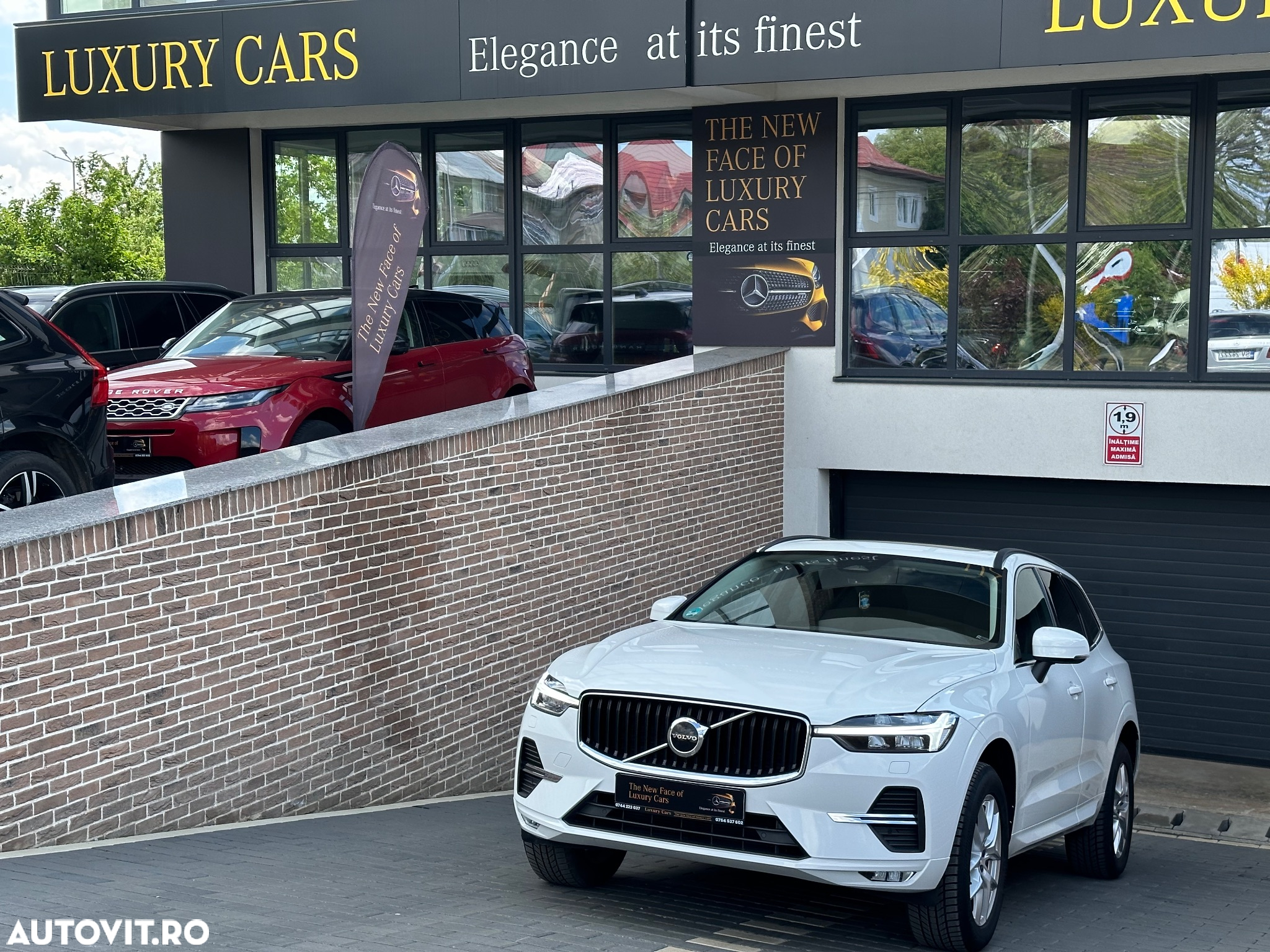 Volvo XC 60 B4 MHEV AT8 FWD Momentum Pro - 4