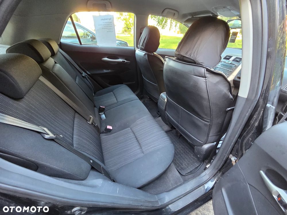 Toyota Auris 2007 photo 4