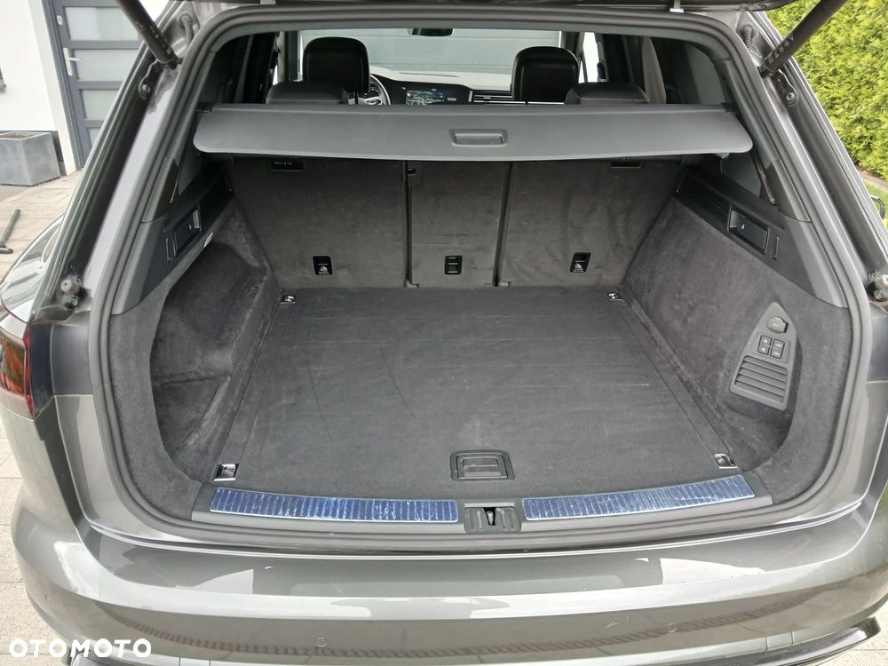 Volkswagen Touareg 3.0 V6 TDI 4Motion R-Line - 23
