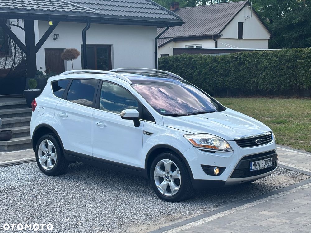 Ford Kuga 2.5 4x4 Titanium - 40
