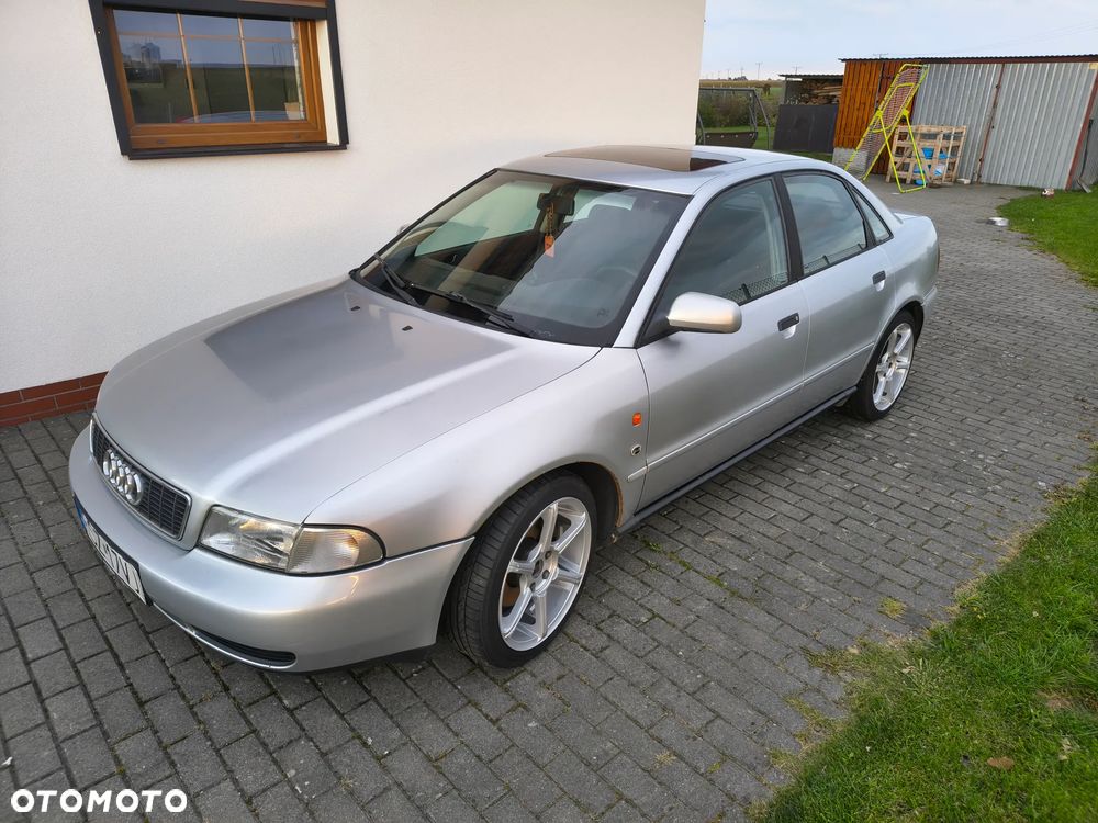 Audi A4 Limousine