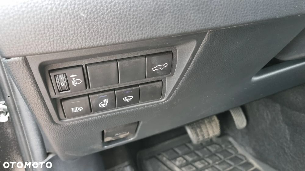 Toyota Yaris Cross Hybrid 1.5 Executive 4x4 - 28