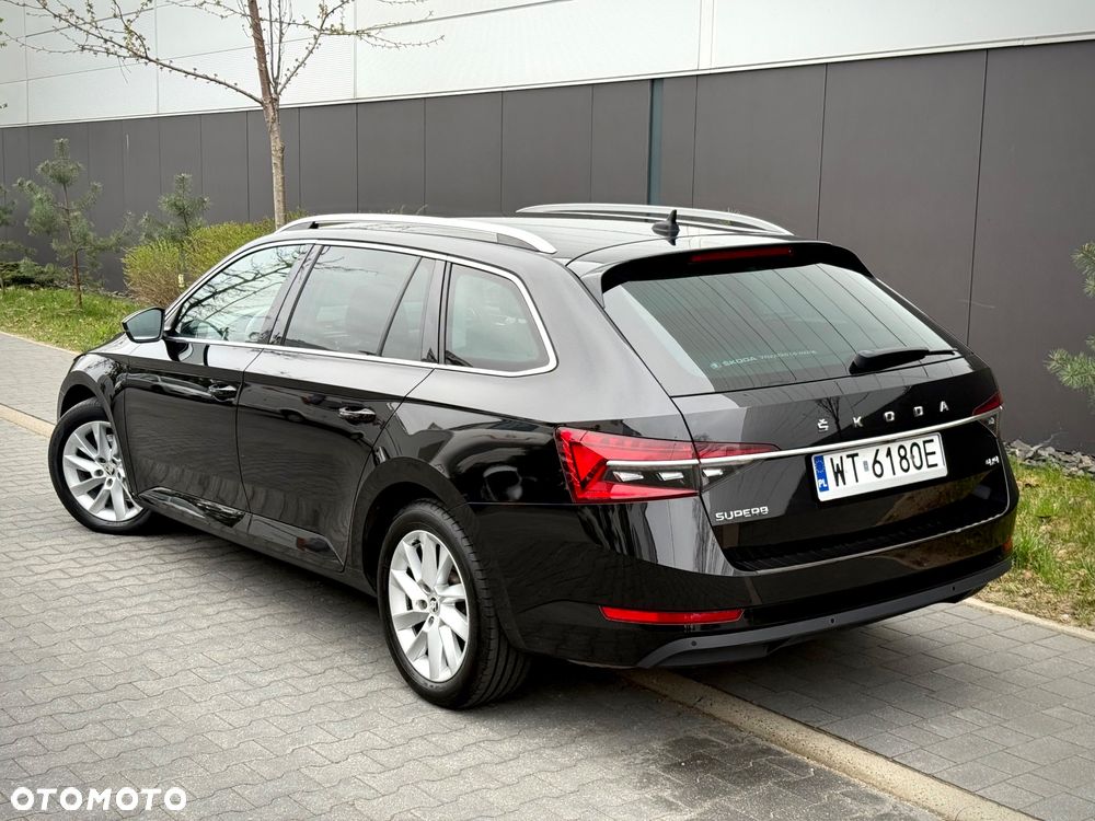Skoda Superb 2.0 TDI SCR 4x4 Style DSG - 4